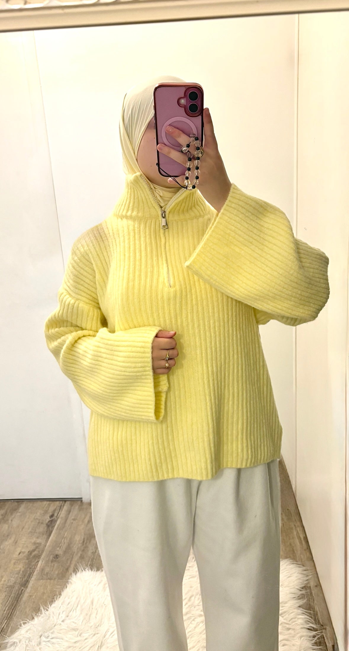 Pull jaune zippé
