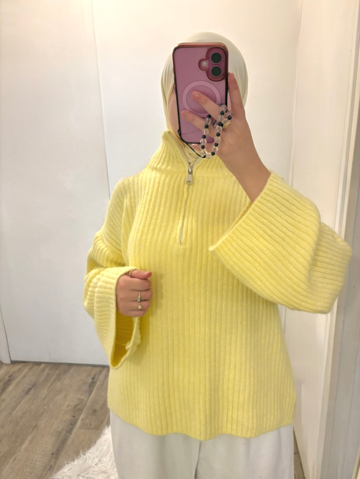 Pull jaune zippé